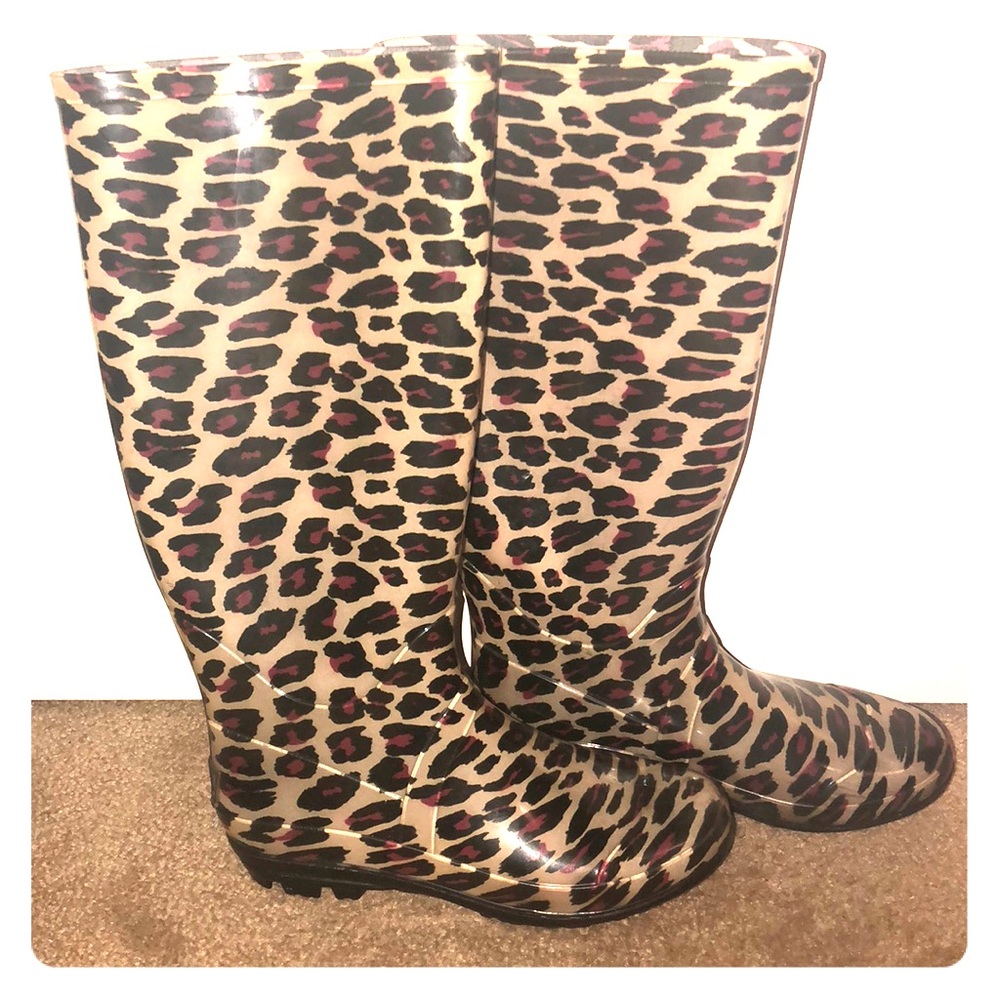 Rain boots